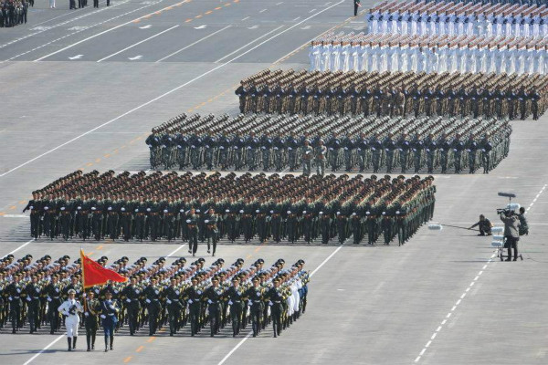 震撼心靈——觀2019年國(guó)慶閱兵有感，心靈震撼，觀國(guó)慶閱兵有感，致敬祖國(guó)的力量與榮耀