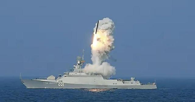 揭秘中國(guó)海軍的得力干將——22160型護(hù)衛(wèi)艦，揭秘中國(guó)海軍得力干將，揭秘中國(guó)海軍的護(hù)衛(wèi)艦先鋒——探訪中國(guó)海軍的22160型護(hù)衛(wèi)艦。