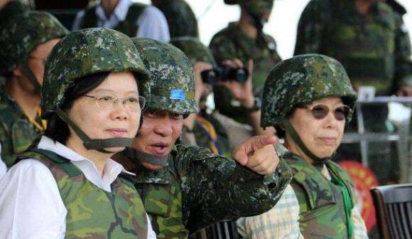 今日臺灣頭條新聞軍事，深度解析臺灣軍事動態(tài)與最新消息，臺灣軍事動態(tài)深度解析，最新消息與軍事頭條新聞