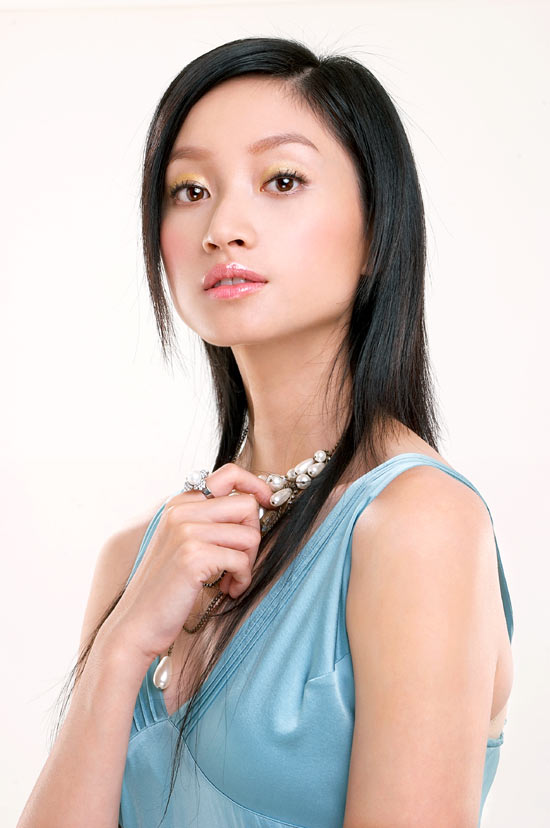 演員沈佳妮的個(gè)人資料，沈佳妮個(gè)人資料簡(jiǎn)介