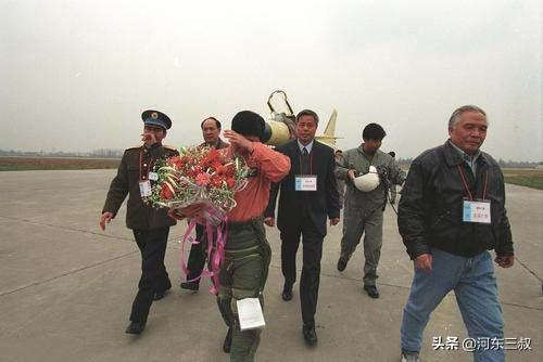 中國六代機(jī)殲-28突然曝光，揭示未來空戰(zhàn)新篇章，揭秘殲-28六代機(jī)，開啟未來空戰(zhàn)新紀(jì)元