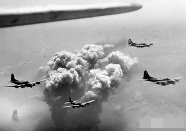 中國一旦開戰(zhàn)，深圳是否會(huì)被轟炸？解析與探討，中國開戰(zhàn)時(shí)深圳會(huì)否遭轟炸？深度解析與探討